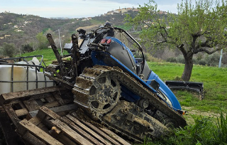 Cellino Attanasio - Travolto e ucciso dal trattore, muore imprenditore agricolo 50enne